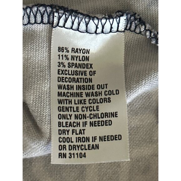 Crown & Ivy Black & White Geometric Pattern Bell Sleeve Top Size L - Picture 6 of 8